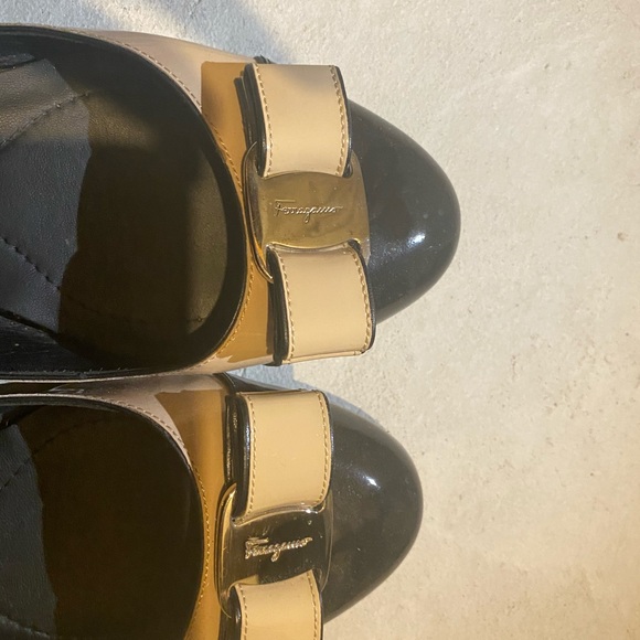 Salvatore Ferragamo flats - Picture 3 of 4